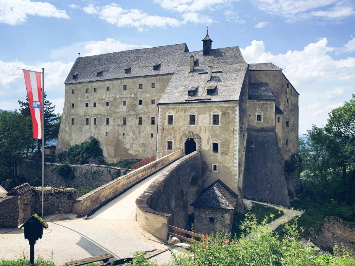 Burg Altpernstein Hotel Micheldorf in Oberosterreich Exterior photo