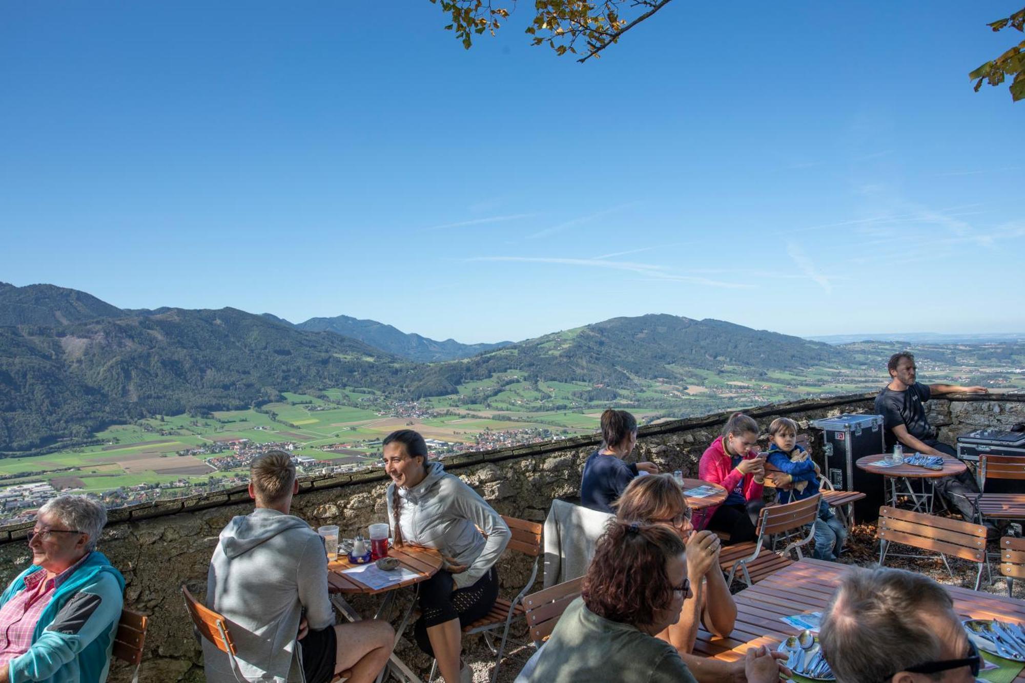 Burg Altpernstein Hotel Micheldorf in Oberosterreich Exterior photo