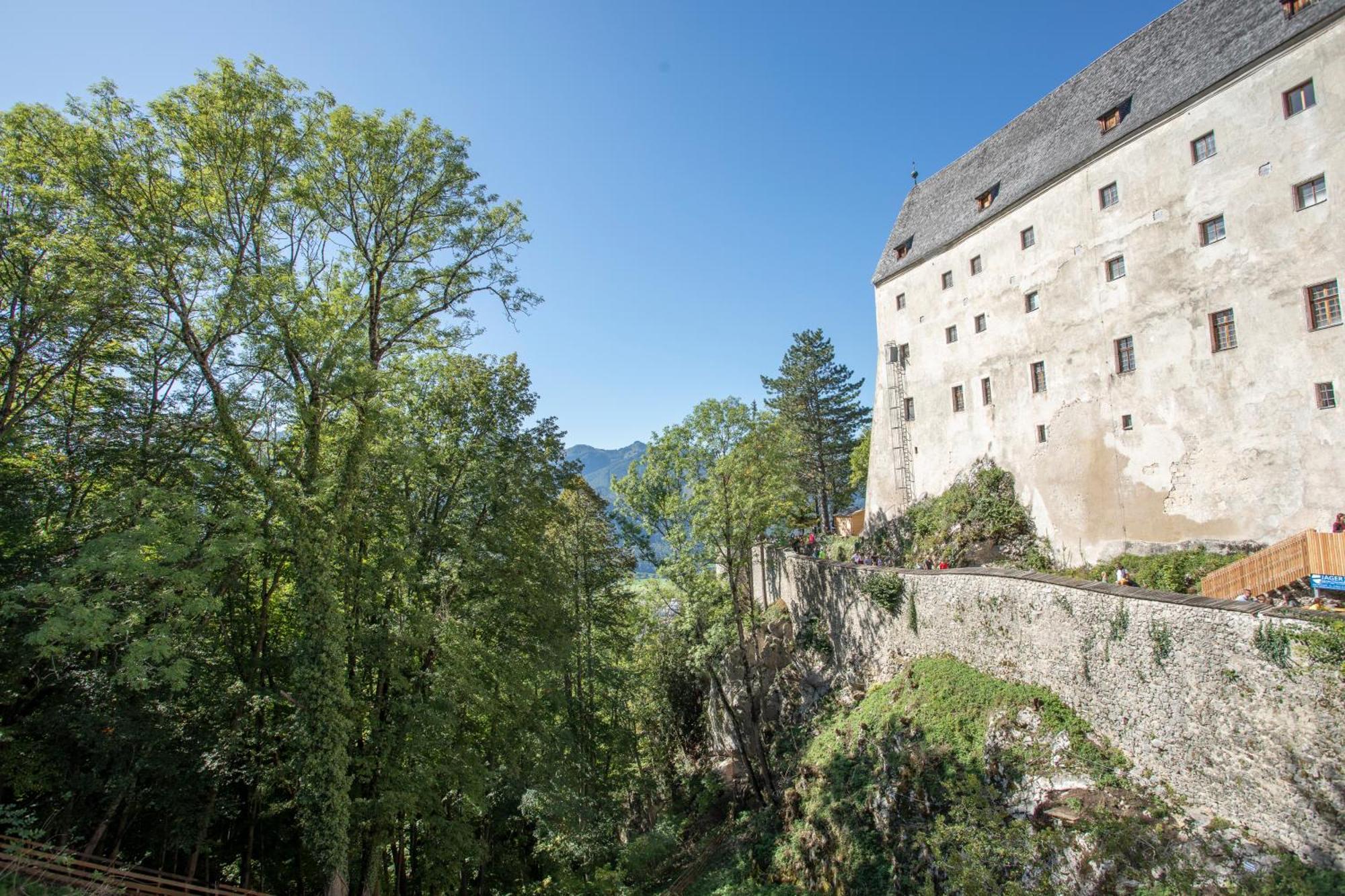 Burg Altpernstein Hotel Micheldorf in Oberosterreich Exterior photo
