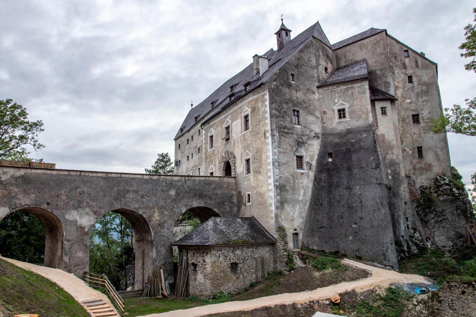Burg Altpernstein Hotel Micheldorf in Oberosterreich Exterior photo