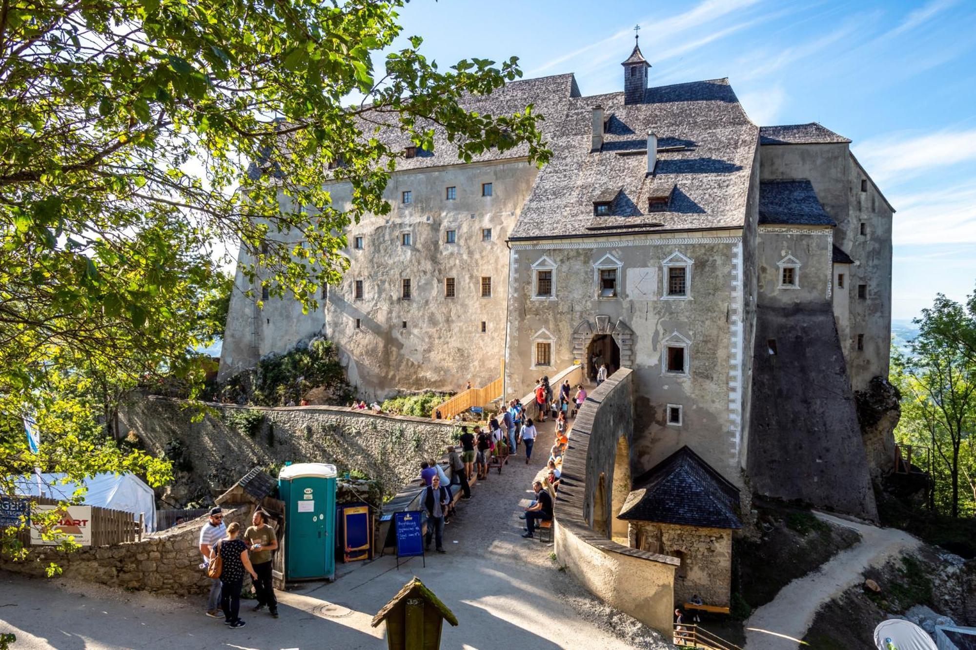 Burg Altpernstein Hotel Micheldorf in Oberosterreich Exterior photo